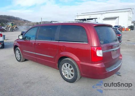2014 Chrysler Town & Country Touring from USA, damaged, VIN 2C4RC1BGXER280439